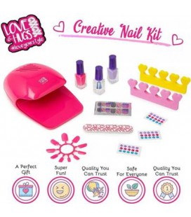 LOVE & HUGS MANICURE EN PEDICURE SET MET NAGELDROGER