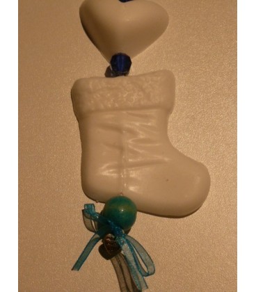 Zeepketting| wit kerstlaars blauw lintje