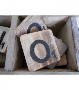 Scrabble letter O